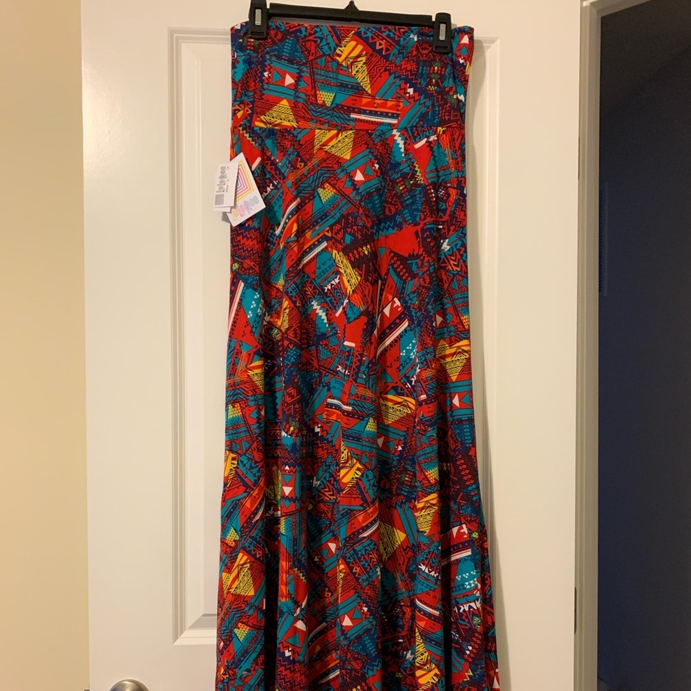 NWT LuLaRoe Maxi Skirt-Size Small